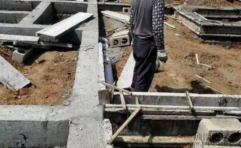 混凝土質(zhì)量出問(wèn)題都怪鋼筋工?支模、拆模你注意了嗎?