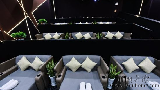 普通影院改造，杭州電影院首推床廳。