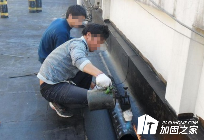 防水加固，需要施工和材料雙管齊下