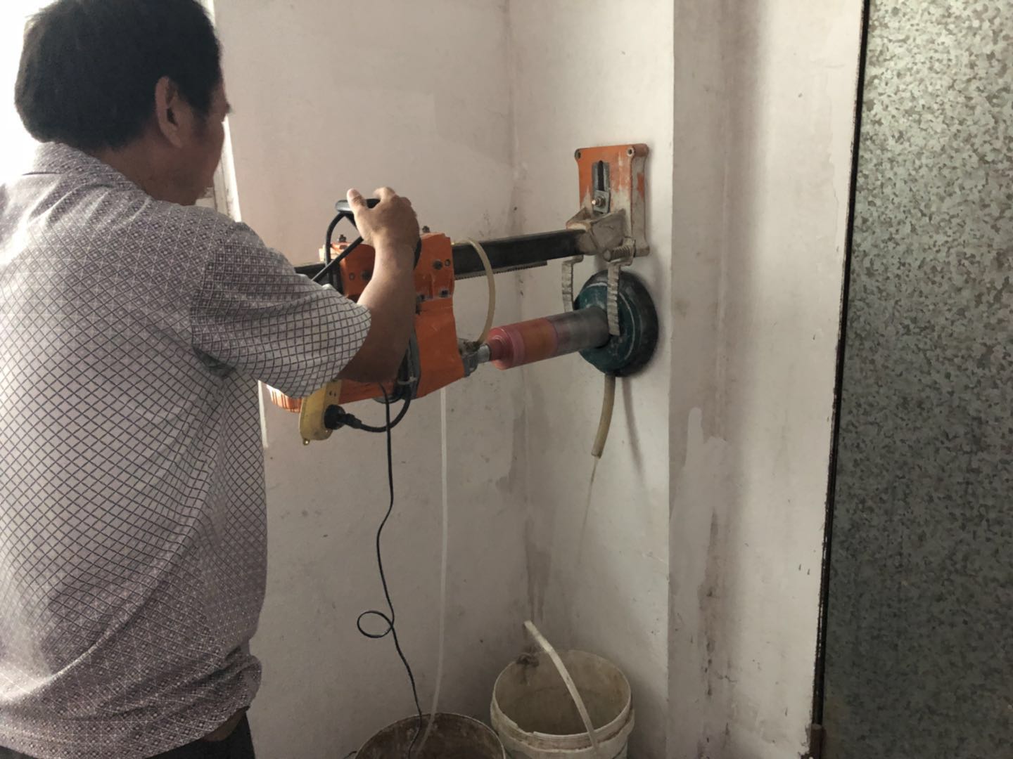 1535884538550591.jpg 605603605332741318.jpg