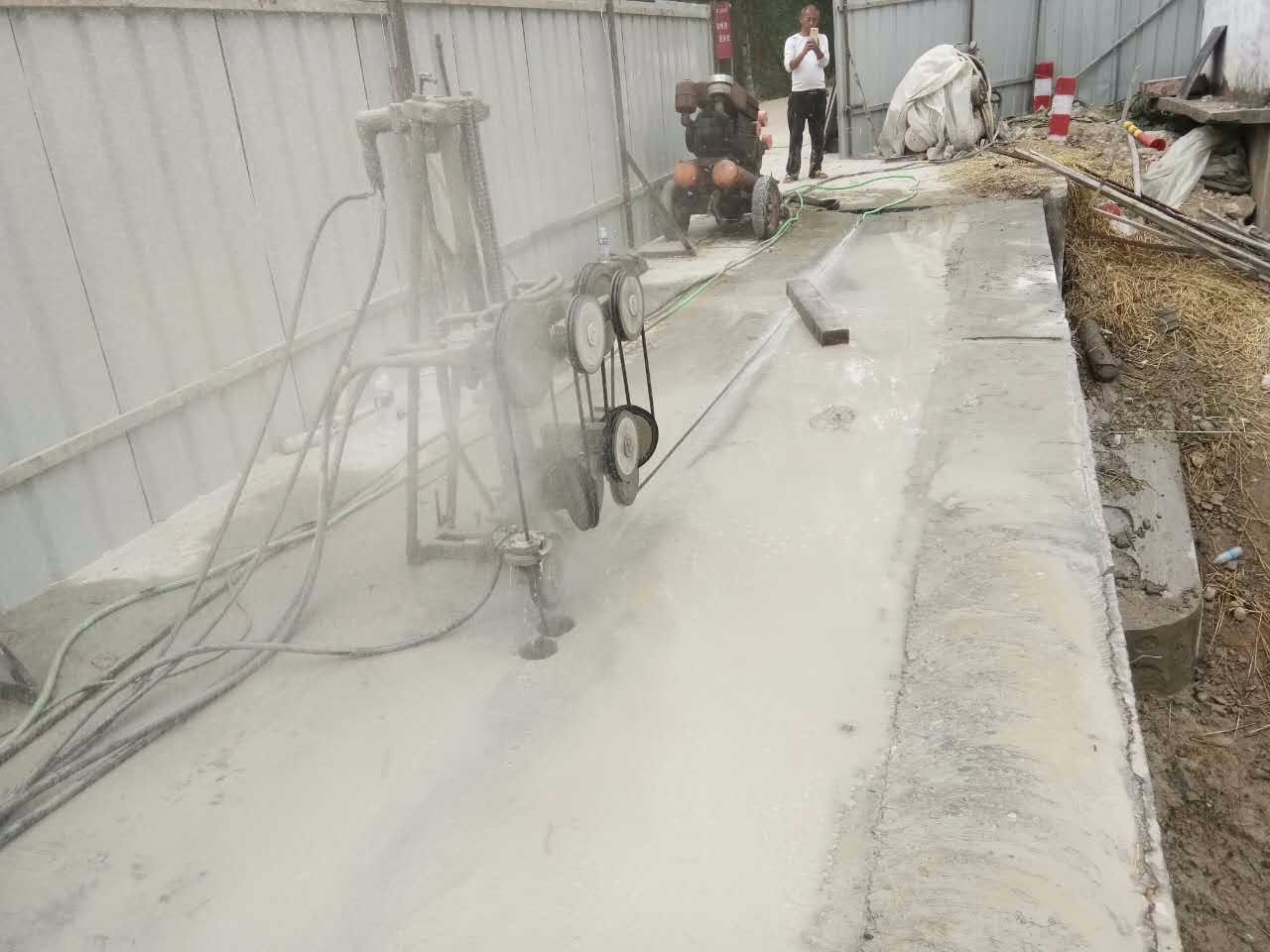 1540106796387386.jpg 152093900838330.jpg