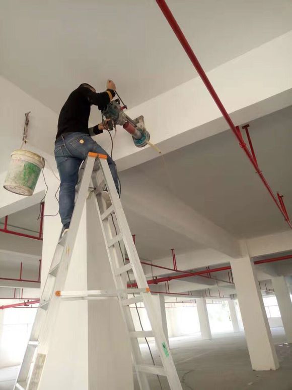 1540186479249335.jpg fcfaaf51f3deb48f0aff95b3fb1f3a292cf578cc.jpg