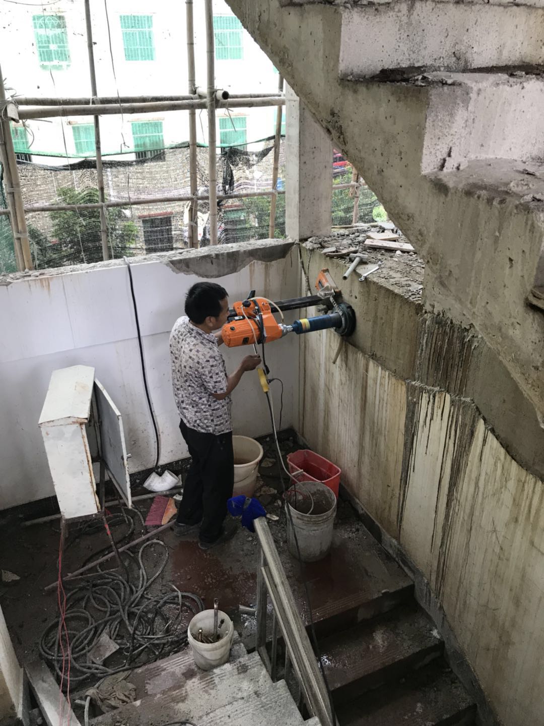 1540365486602185.jpg 481348497000640541.jpg