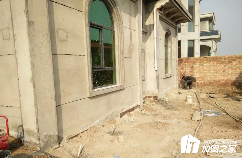 私人別墅地基加固處理現(xiàn)場(chǎng)圖片！