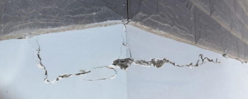 房子出現(xiàn)裂縫的原因有哪些？