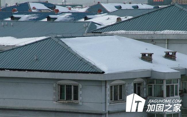 防水沒(méi)做好，一下雨房屋就漏水