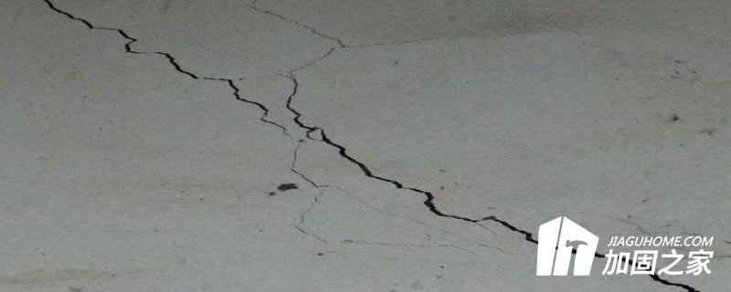 內(nèi)墻出現(xiàn)裂縫怎么修補?