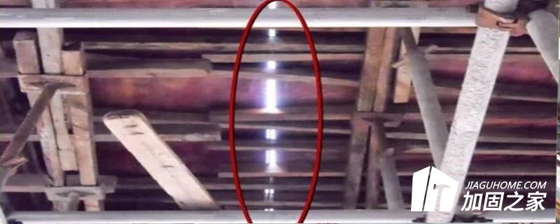 模板工程模板安裝拼縫不嚴(yán)