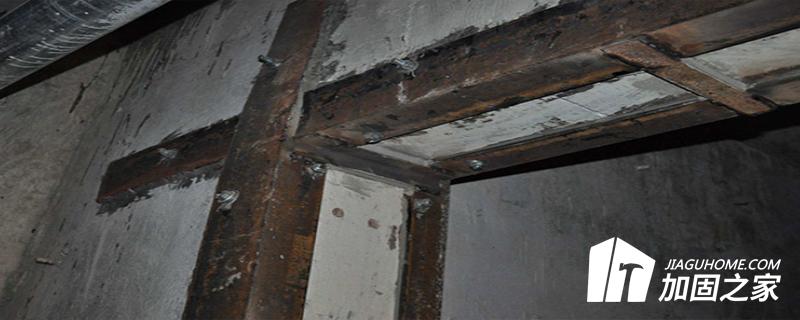  粘鋼加固施工對(duì)于粘鋼加固的施工，設(shè)計(jì)是如何規(guī)定的?