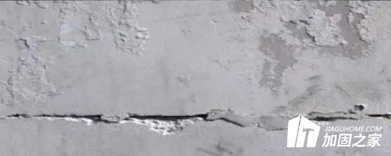 混凝土柱的水平裂縫是怎樣形成的