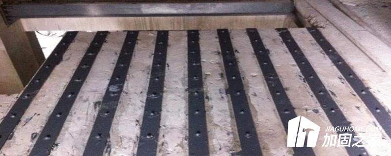 粘鋼膠的質(zhì)量在根本上決定鋼板是否會(huì)發(fā)生剝離破壞