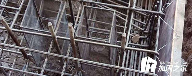 地基基礎(chǔ)加固一般可從地基和結(jié)構(gòu)兩方面入手，具體有以下措施