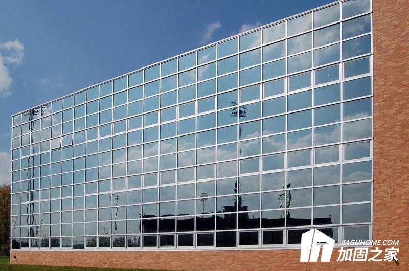 玻璃幕墻根據(jù)現(xiàn)場專項檢查結果