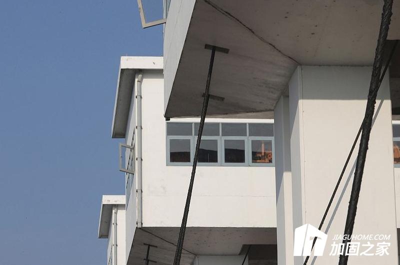 當(dāng)遇到下列情況之一時，應(yīng)對既有建筑結(jié)構(gòu)現(xiàn)狀進(jìn)行檢測