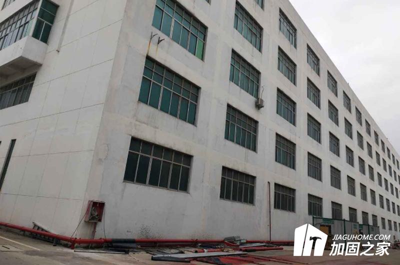 在下列情況下，房屋宜進行可靠性鑒定