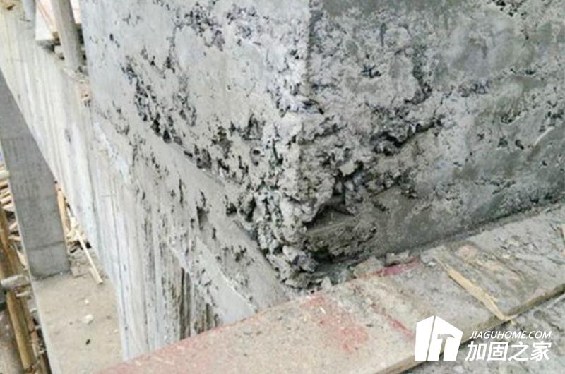 化學(xué)灌漿漿液具有以下特點(diǎn)