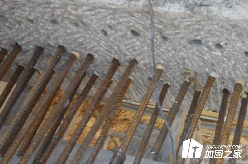 預埋鋼筋和化學植筋有什么區(qū)別?