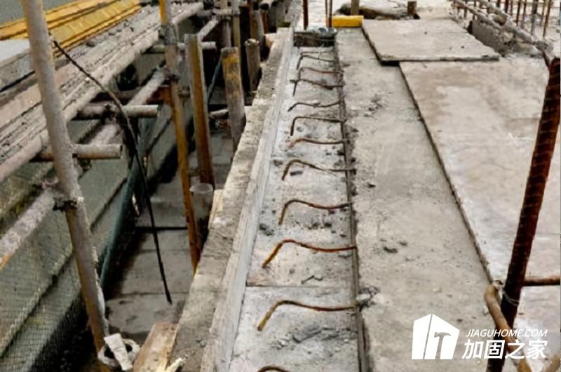 植筋加固施工工序應(yīng)按施工設(shè)計規(guī)定的工序