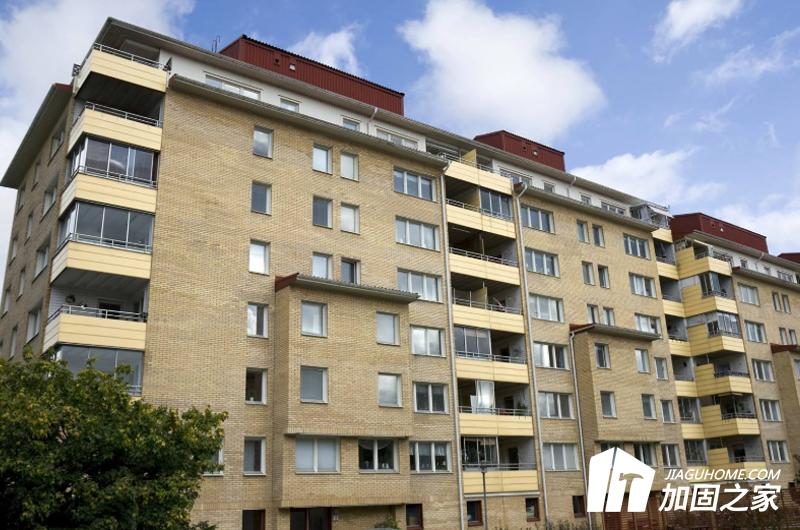 哈爾濱一酒店違建6層變9層，房屋加層需要怎么處理?