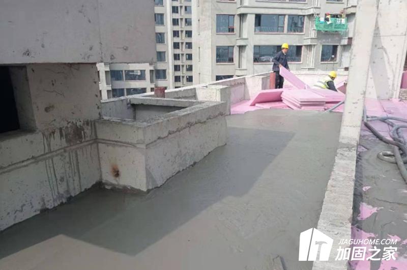 水泥屋頂漏水，應(yīng)該怎么做比較好?