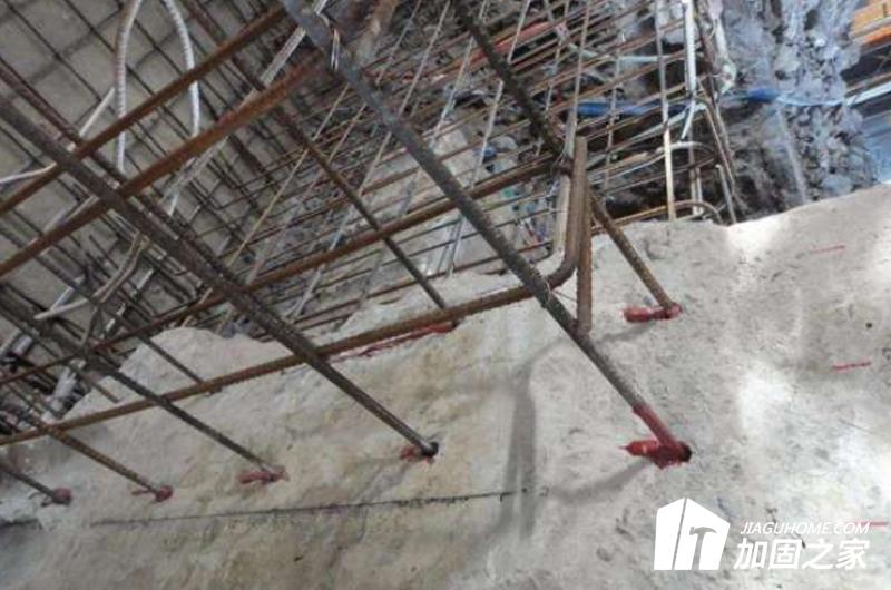 植筋中錨筋間距小，需要怎樣解決?