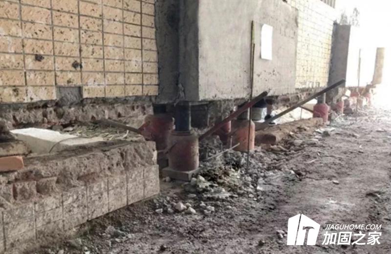 舊房出現(xiàn)傾斜該如何解決？