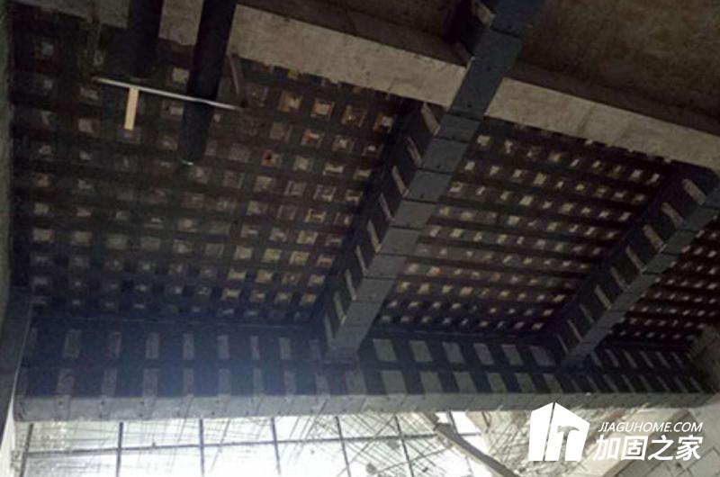 增設構件抗震加固法