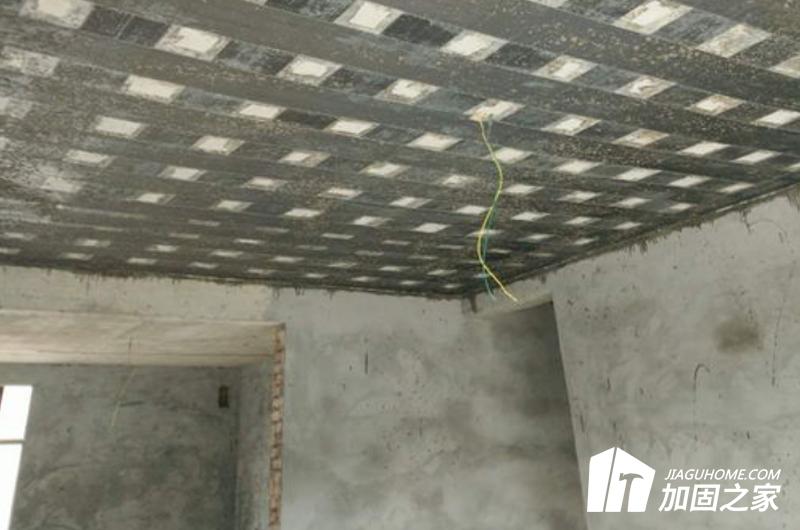 粘貼碳纖維材料之前的準備