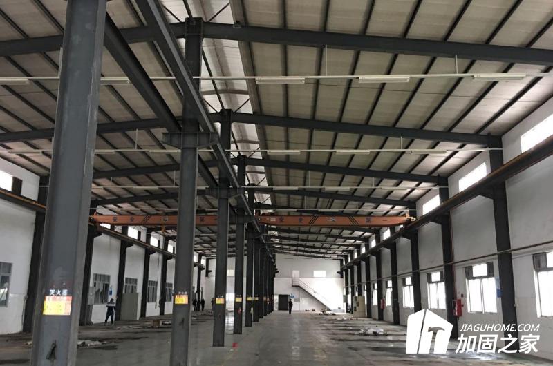 挑選經(jīng)濟(jì)、靠譜的鋼結(jié)構(gòu)廠房加固對(duì)策
