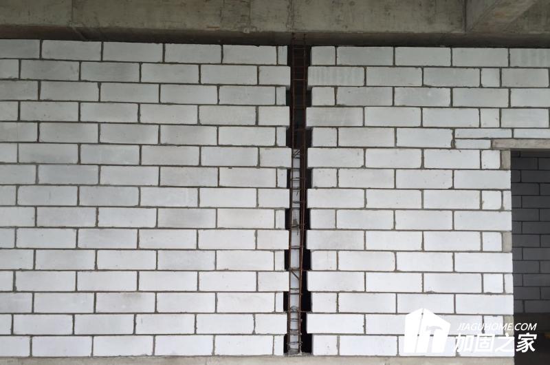 面對(duì)砌體加固時(shí)，采用哪些加固方式?