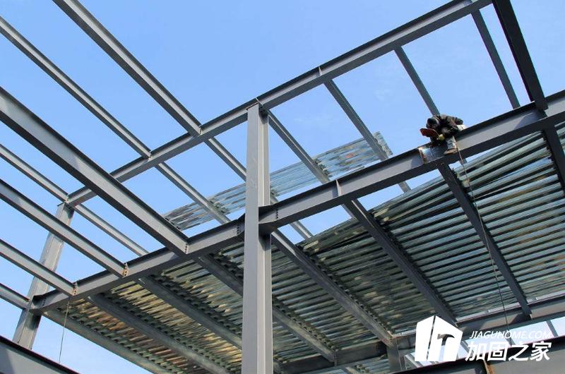 確立鋼結(jié)構(gòu)加固方案前,應搜集下列原材料