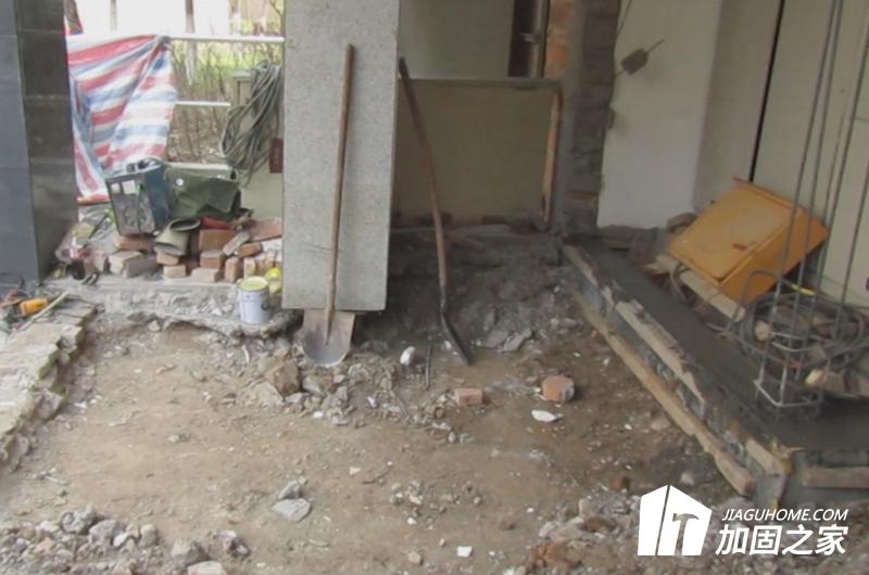 什么原因?qū)е碌鼗鲁?