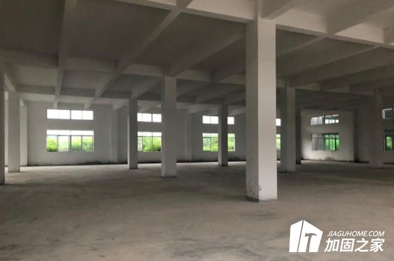 按新規(guī)范對廠房進行加固改造