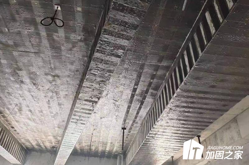 施工過程中應嚴格按照施工操作規(guī)程進行