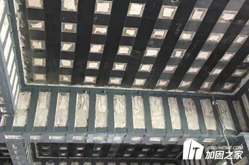 在建筑加固施工時(shí)，如何保證全程安全施工?