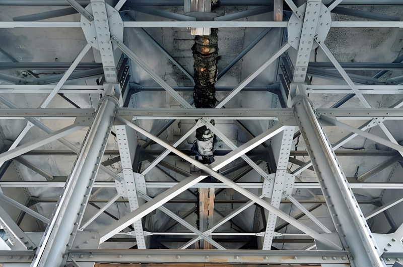 鋼結(jié)構(gòu)廠房加固梁和柱的截面