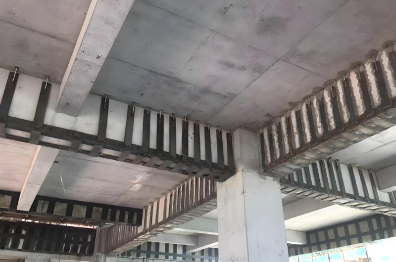 建筑結(jié)構(gòu)整體性能下降加固