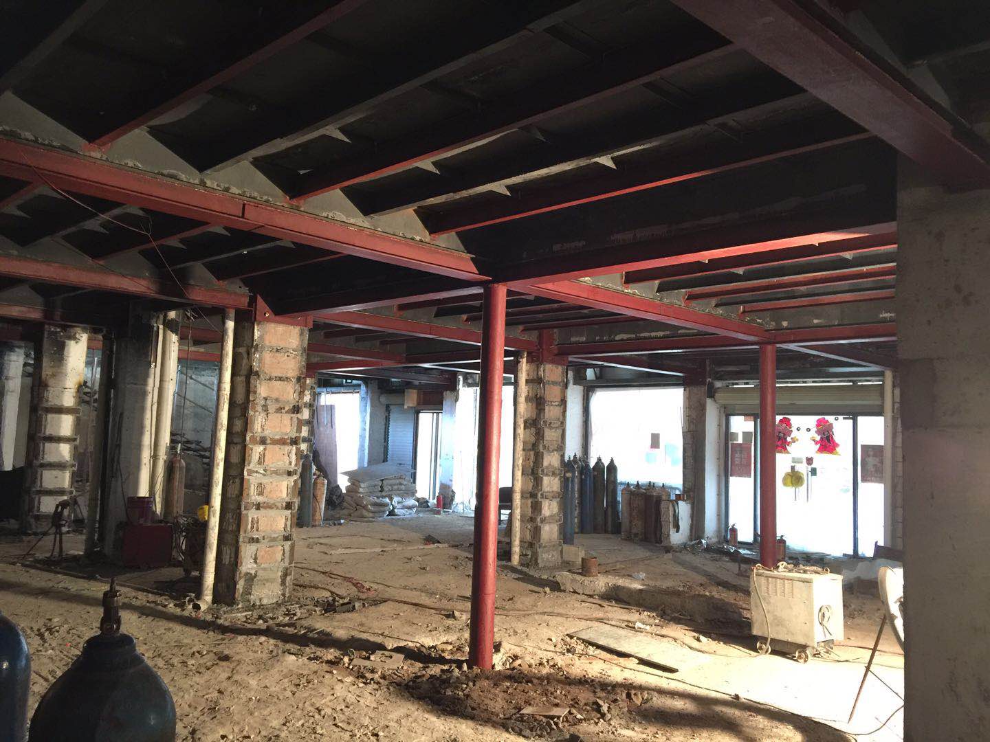 1751957533305082.jpg UJOD2470.jpg