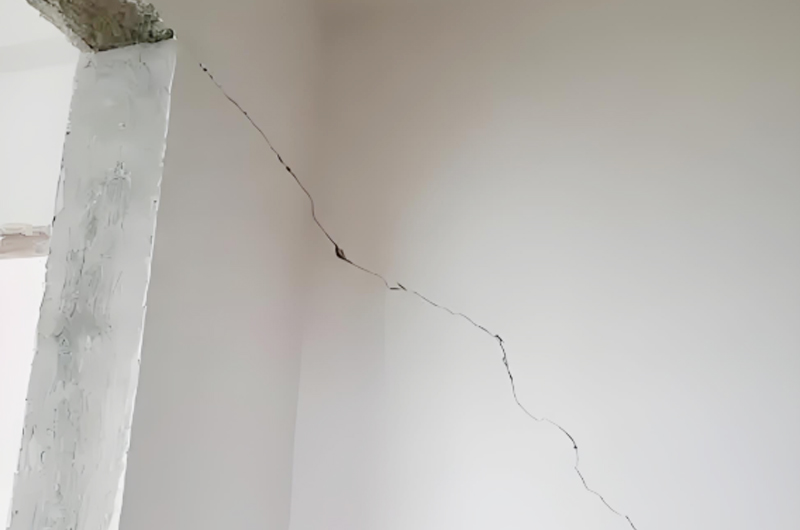 房屋墻體開裂怎么處理?