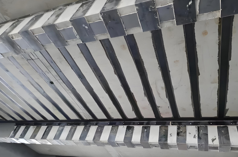 粘鋼加固的優(yōu)缺點(diǎn)是什么?