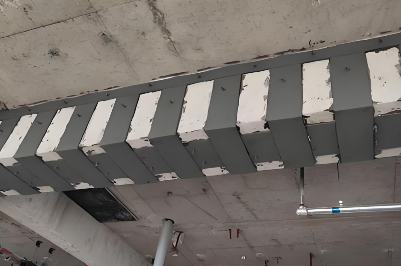 什么情況下可以用粘鋼加固結(jié)構(gòu)梁裂縫?