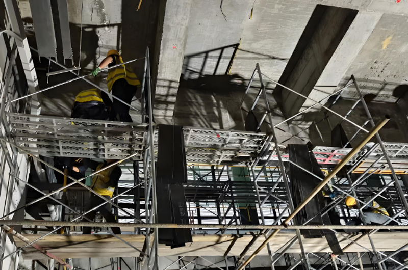 進行局部加固，提前轉移建筑物內(nèi)部設施